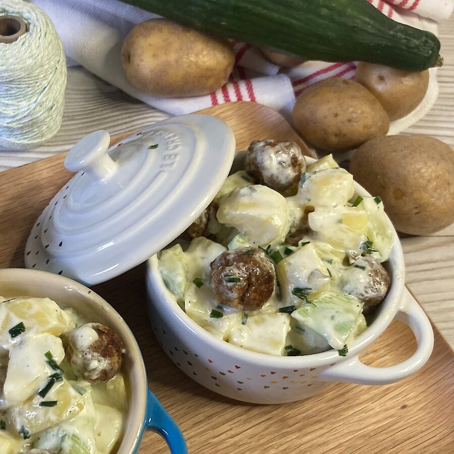 kartoffel-gurkensalat-mit-kttbullar