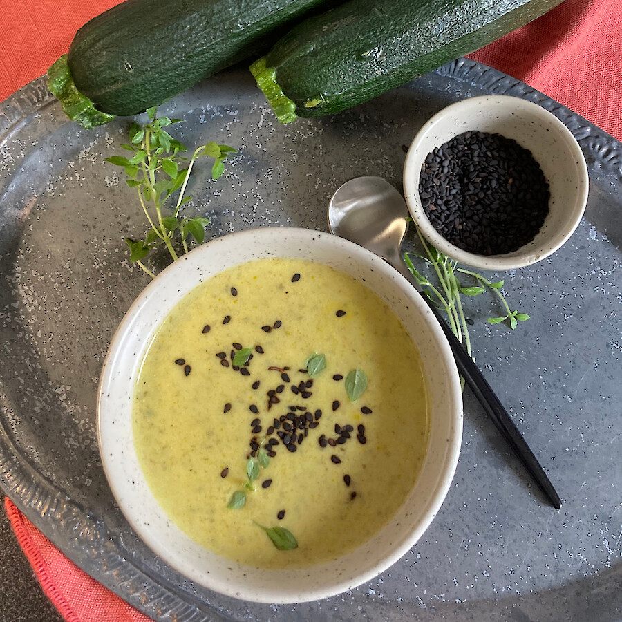 Zucchini-Suppe - Rezepte mit Herz|Zucchini-Suppe aus dem Thermomix