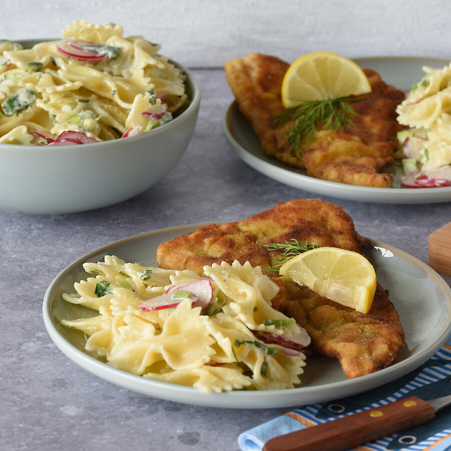 Frühlings-Nudel-Salat mit Backfisch aus dem Thermomix®